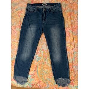 Cello- Maya, Mid-Rise, Fray-Hem Ankle, Skinny, Size 16